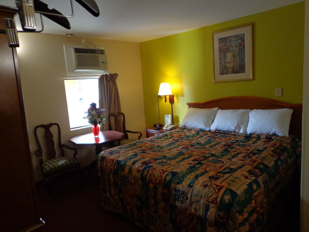 Economy Inn Express Warren Luaran gambar