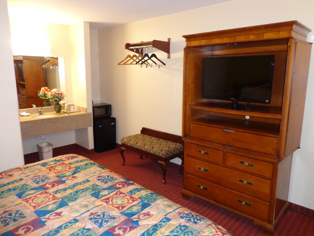 Economy Inn Express Warren Luaran gambar